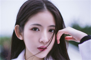 企业如何在上海实施人工智能以促进就业